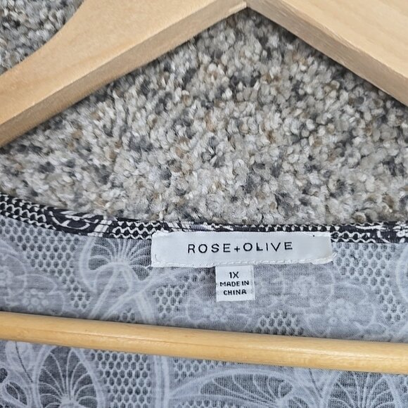 Rose & Olive Top Womens Plus 1X Black Printed Tunic V Neck Casual Ladies - Picture 6 of 7